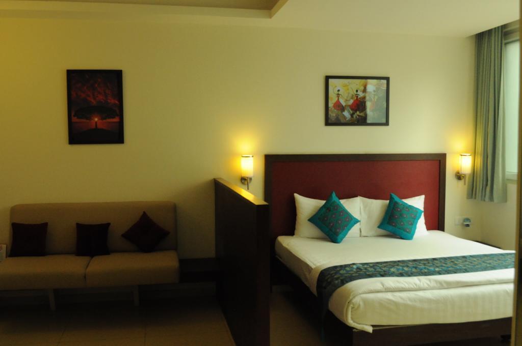 Ixora Suites Bangalore Habitación foto